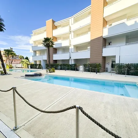 Piscina, Vicno Al Mare - Le Palme *