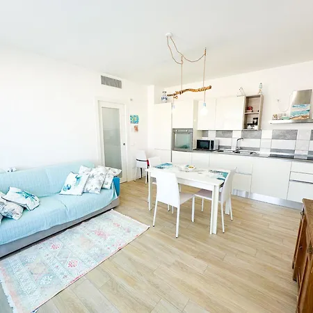 Piscina, Vicno Al Mare - Le Palme Apartament *